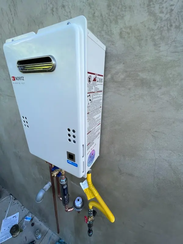 Tankless water heater installation for Eola homes